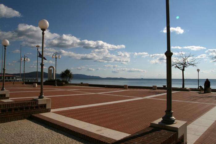 Albergo Golfo Follonica Εξωτερικό φωτογραφία